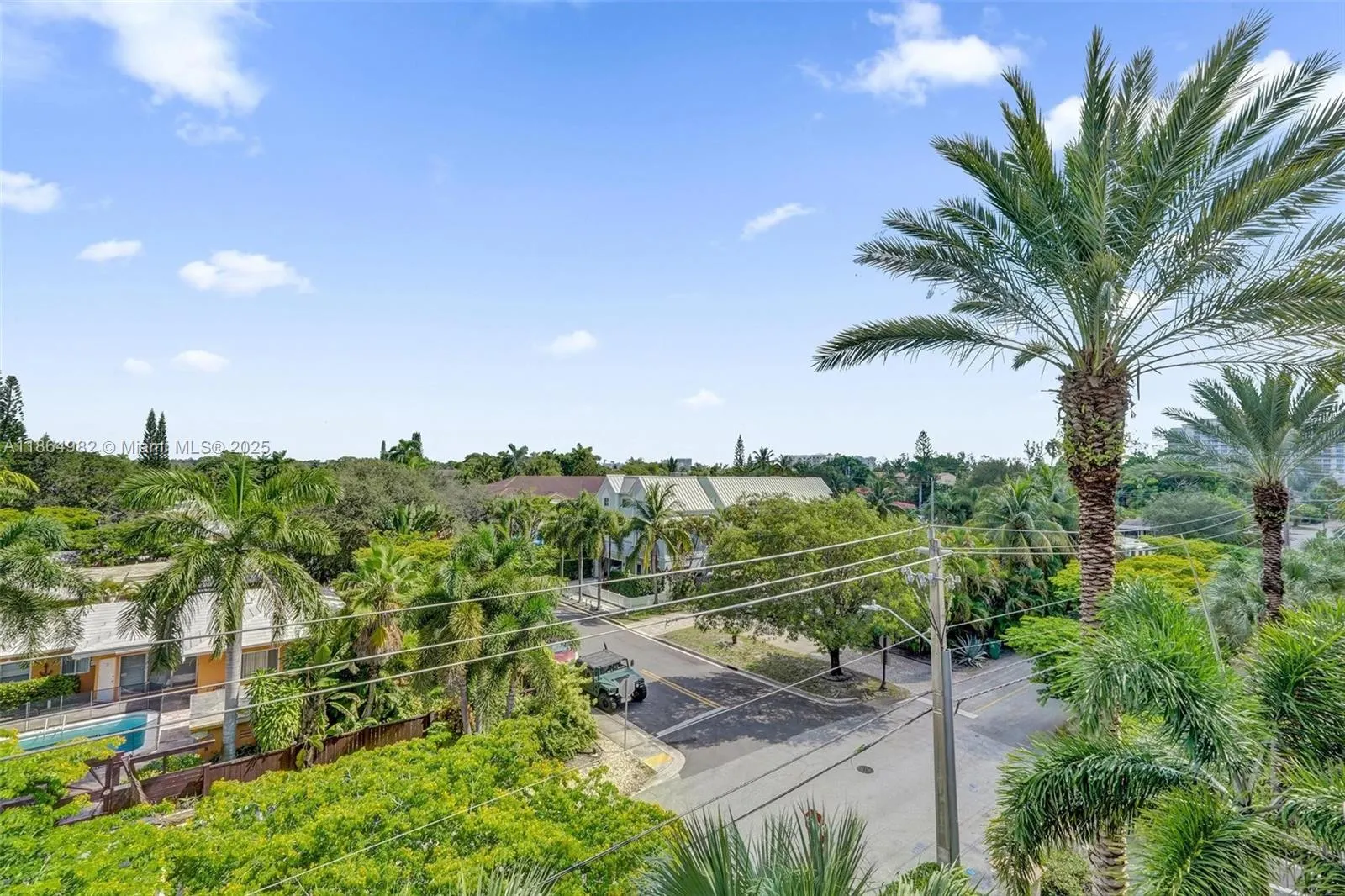 1033 NE 17th Way, #803