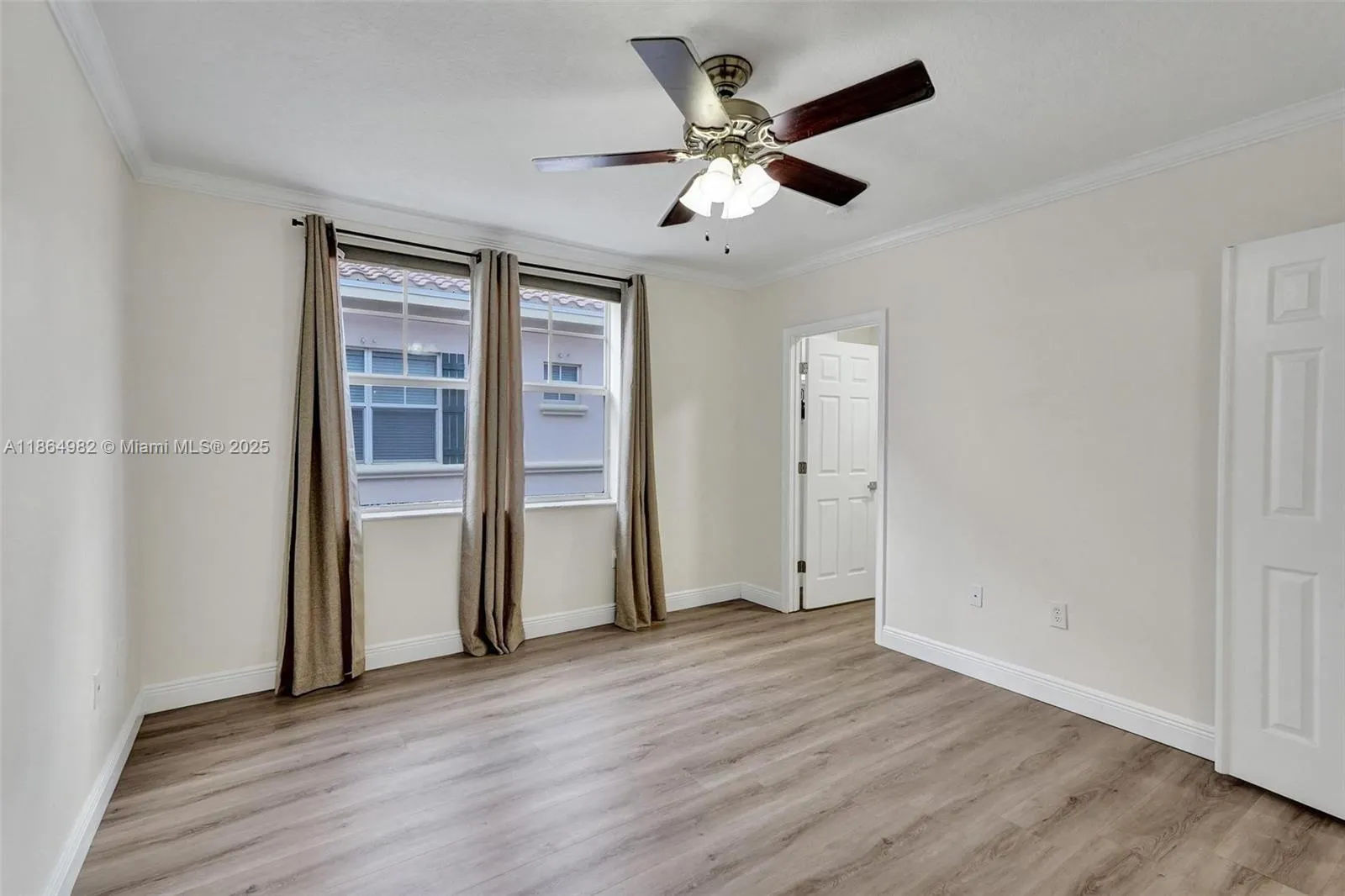 1033 NE 17th Way, #803