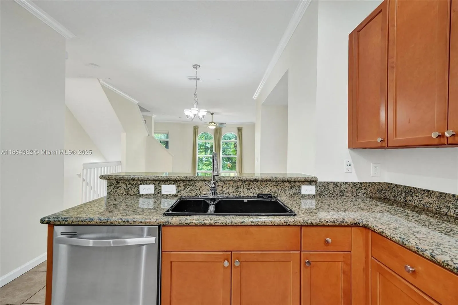 1033 NE 17th Way, #803