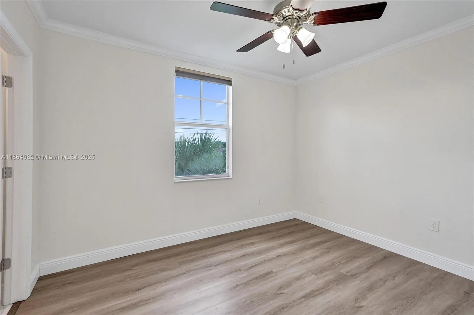 1033 NE 17th Way, #803