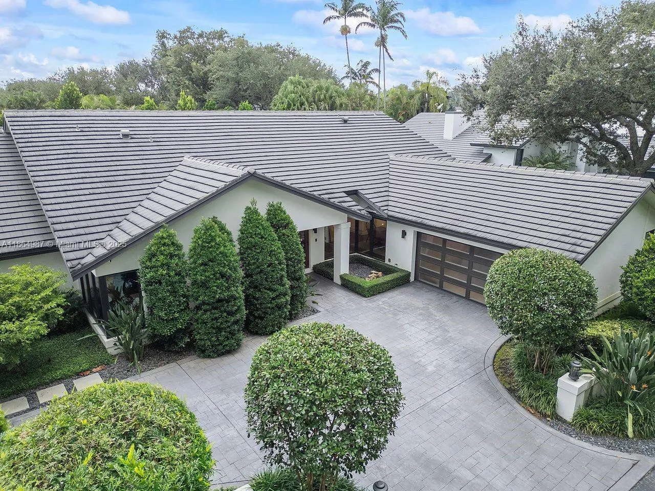 11044 SW 77th Ct Cir