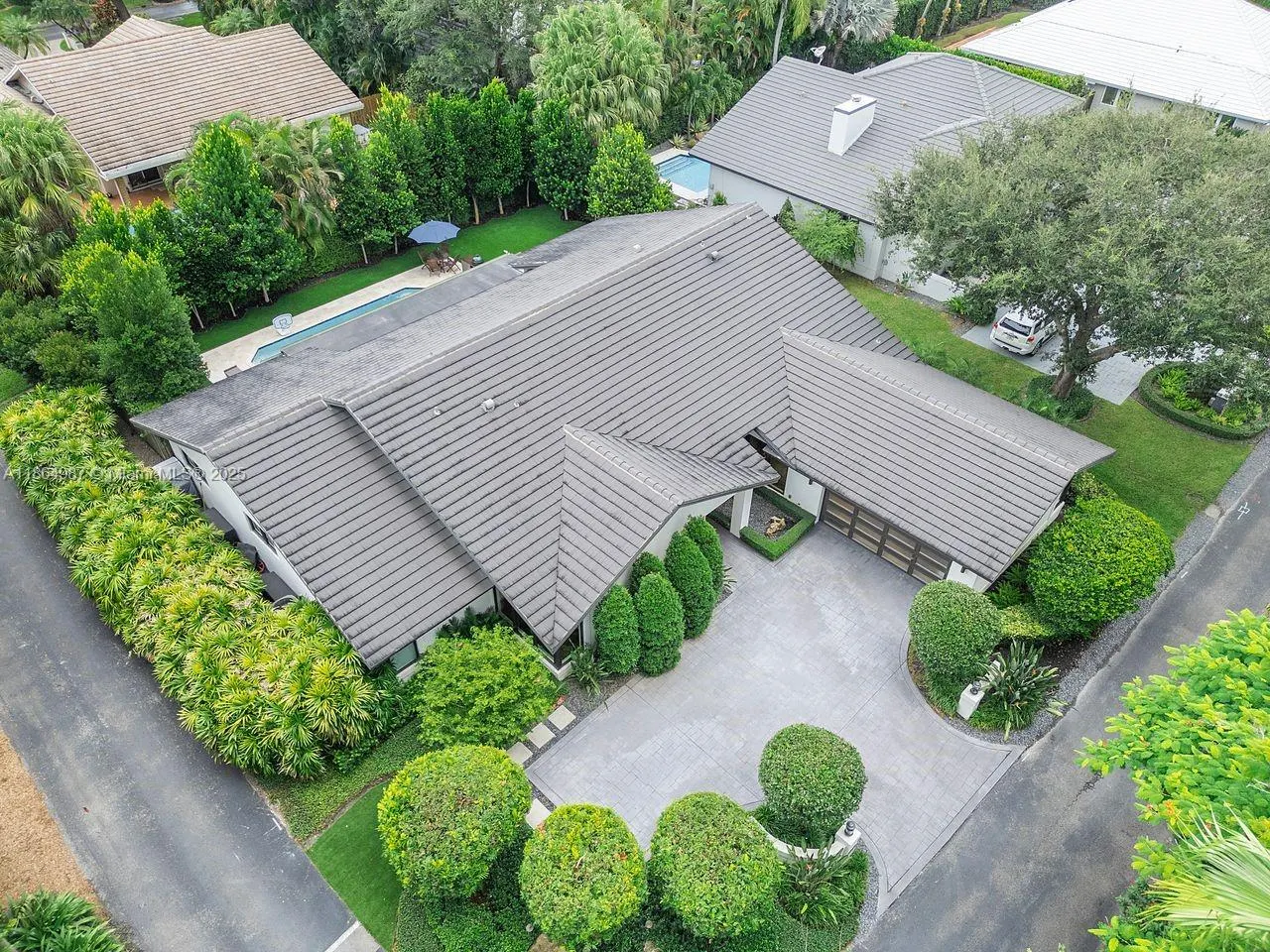 11044 SW 77th Ct Cir