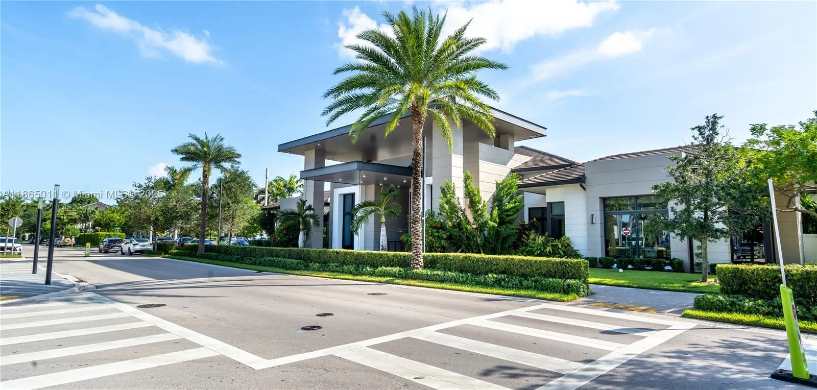 8263 NW 47th Ter
