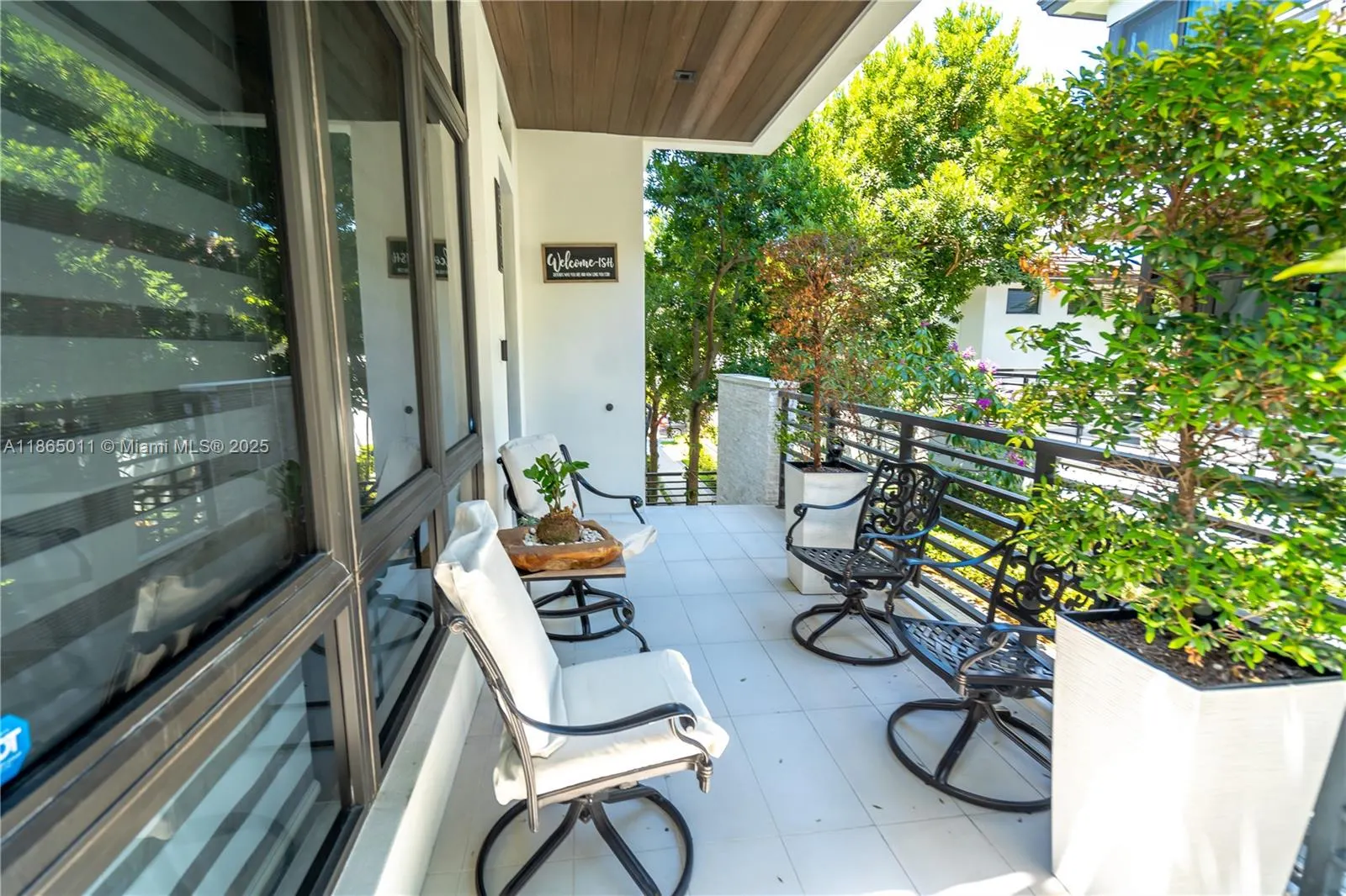 8263 NW 47th Ter