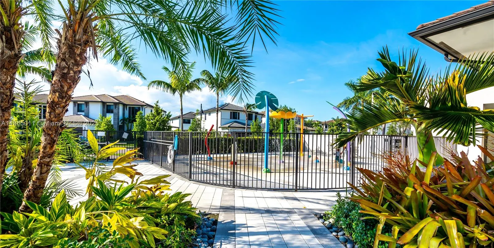 8263 NW 47th Ter