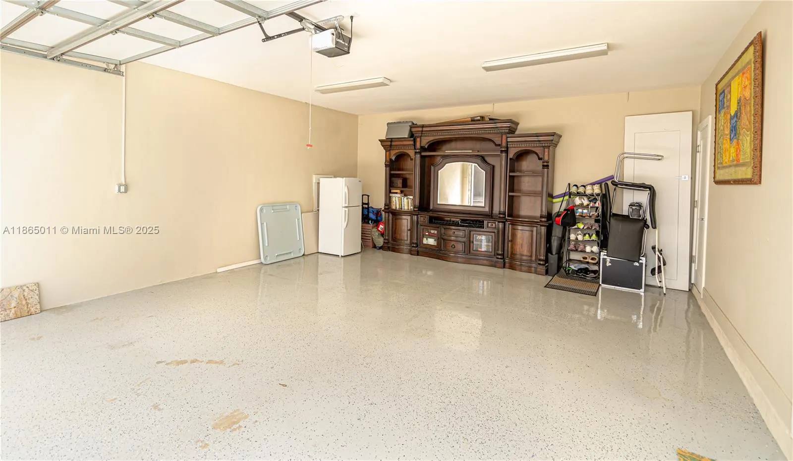 8263 NW 47th Ter