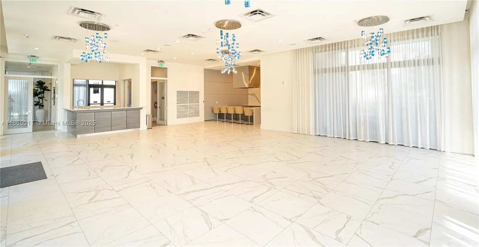 8263 NW 47th Ter