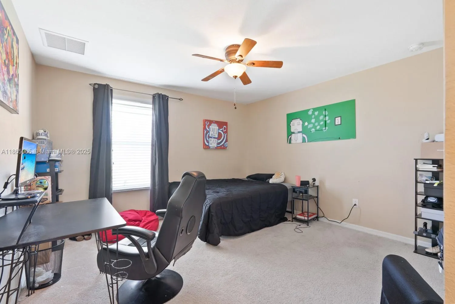 2330 Heydon Cir E