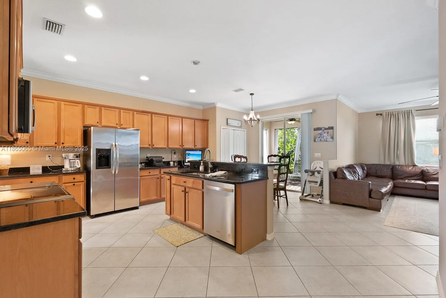 2330 Heydon Cir E