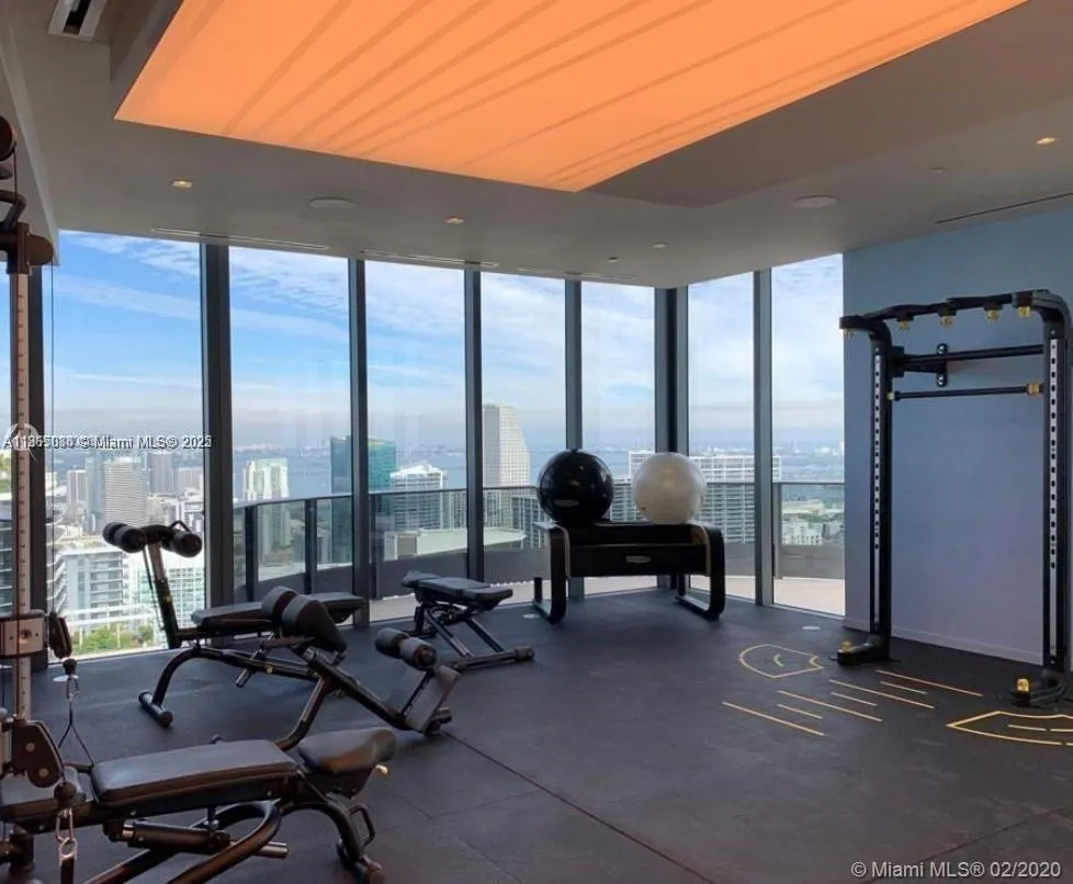1000 Brickell Plz, #3010