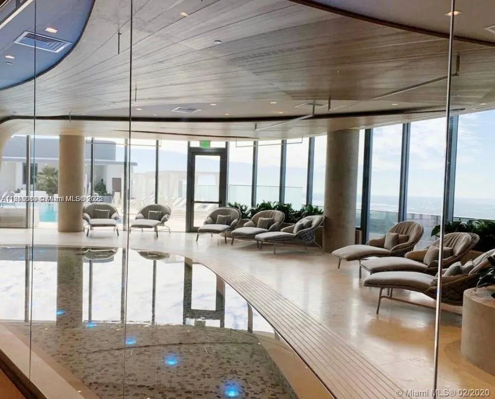 1000 Brickell Plz, #3010