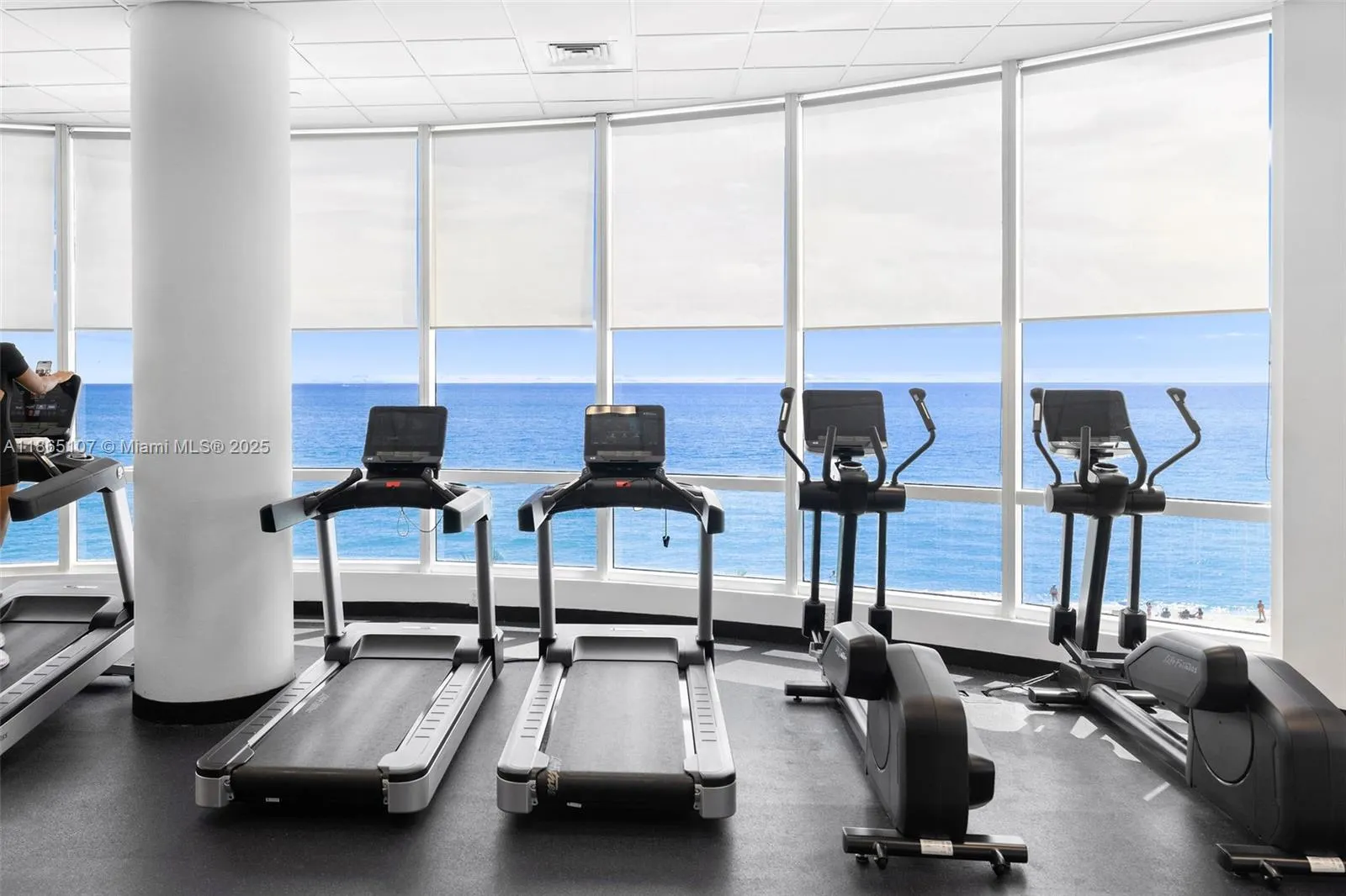 6365 Collins Ave, #2703
