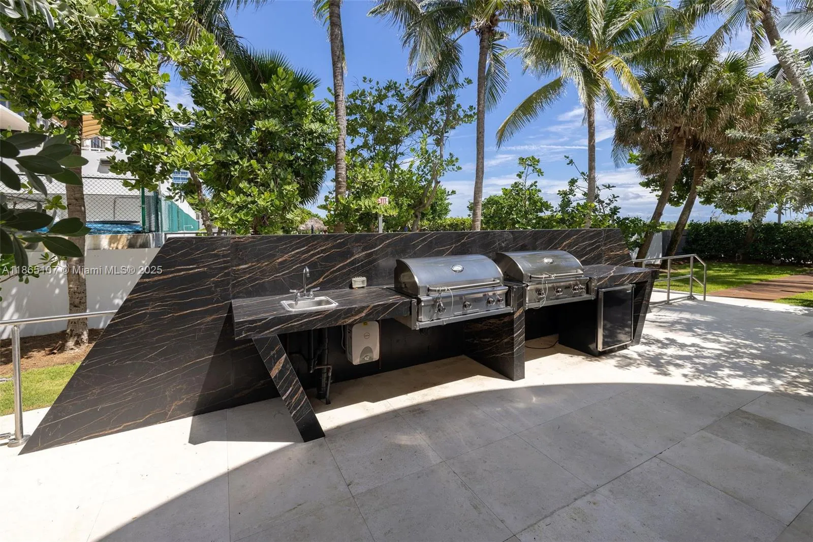 6365 Collins Ave, #2703