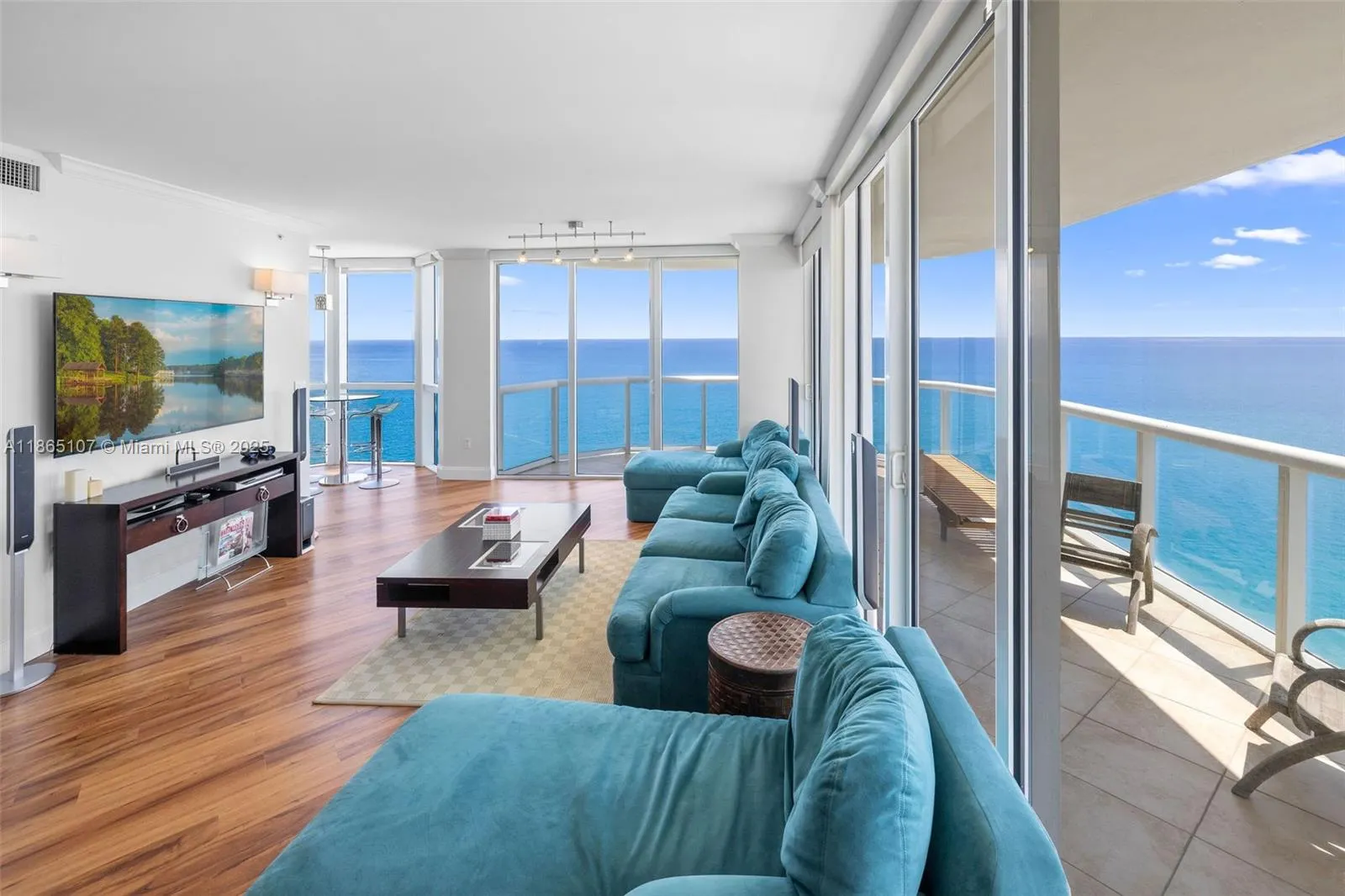6365 Collins Ave, #2703