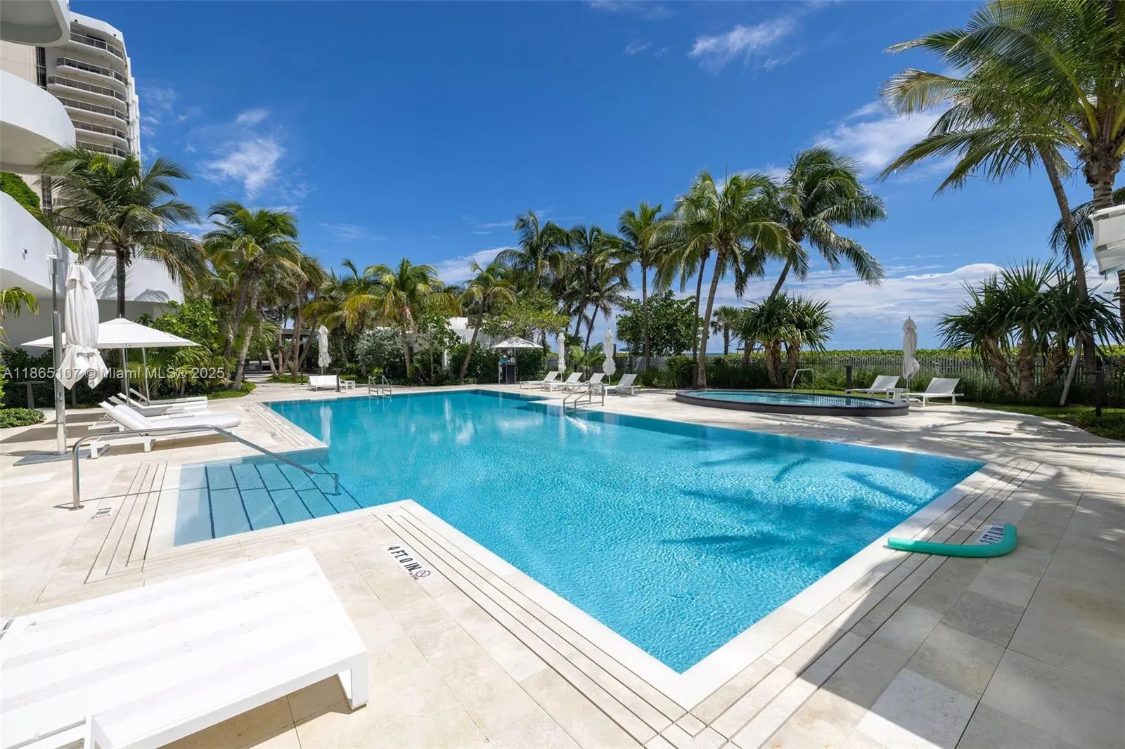 6365 Collins Ave, #2703