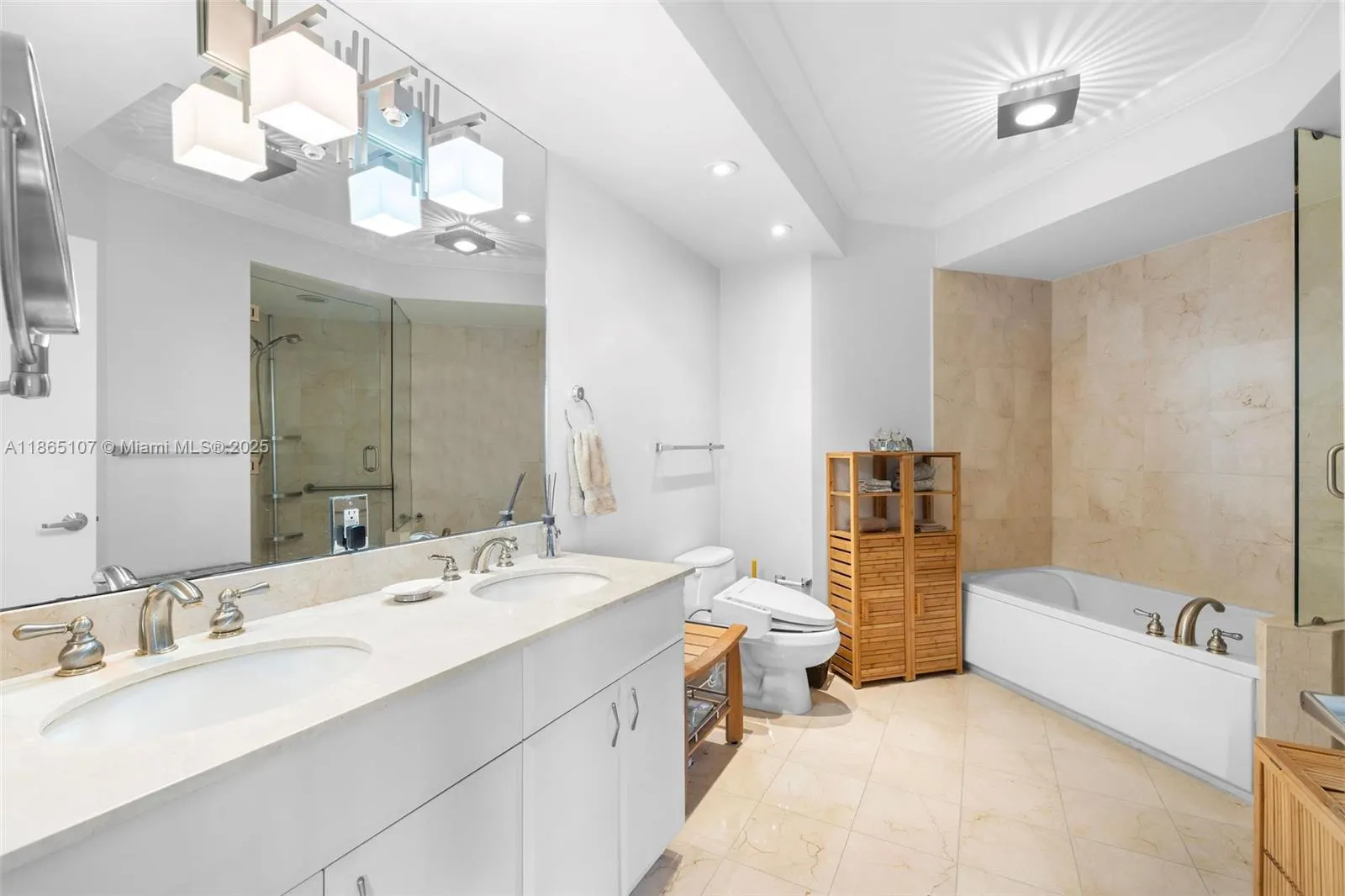 6365 Collins Ave, #2703