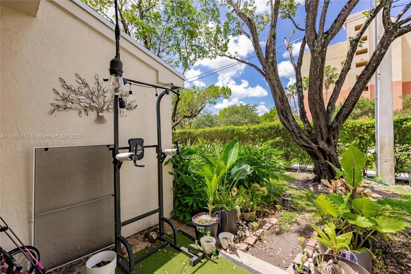 23 Simonton Cir