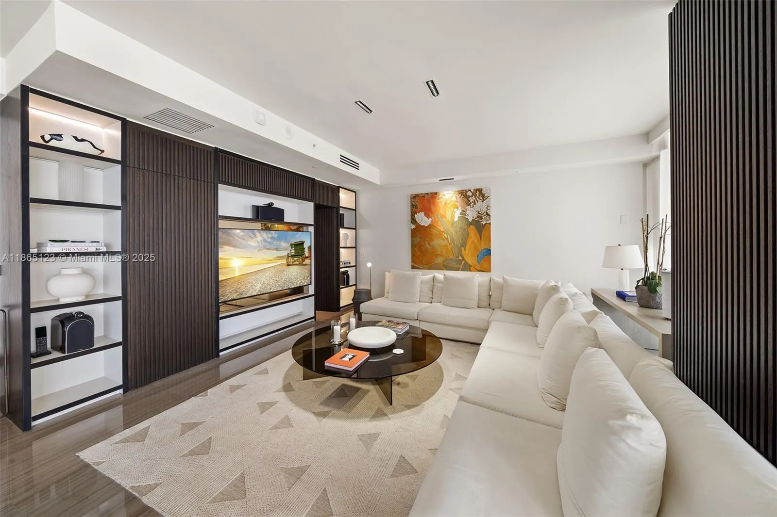 9701 Collins Ave, #1903S