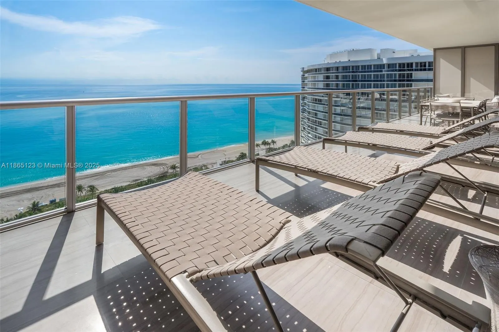 9701 Collins Ave, #1903S
