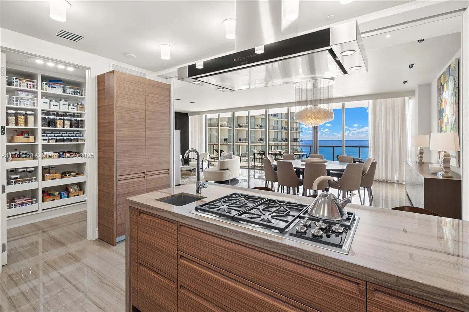 9701 Collins Ave, #1903S