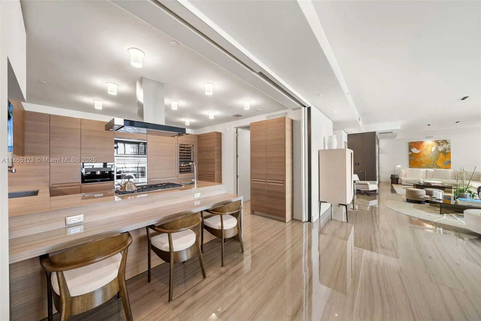 9701 Collins Ave, #1903S