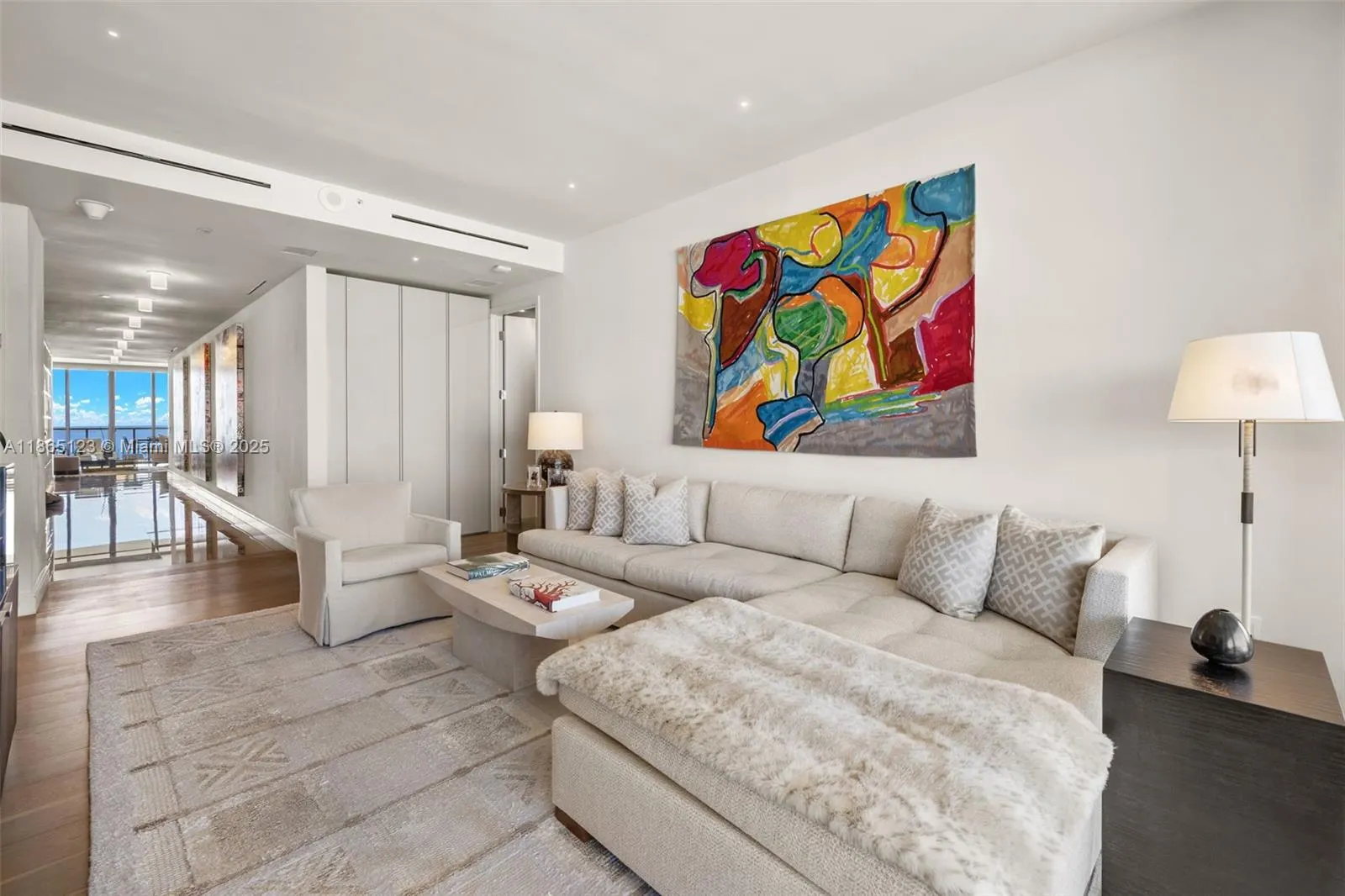 9701 Collins Ave, #1903S