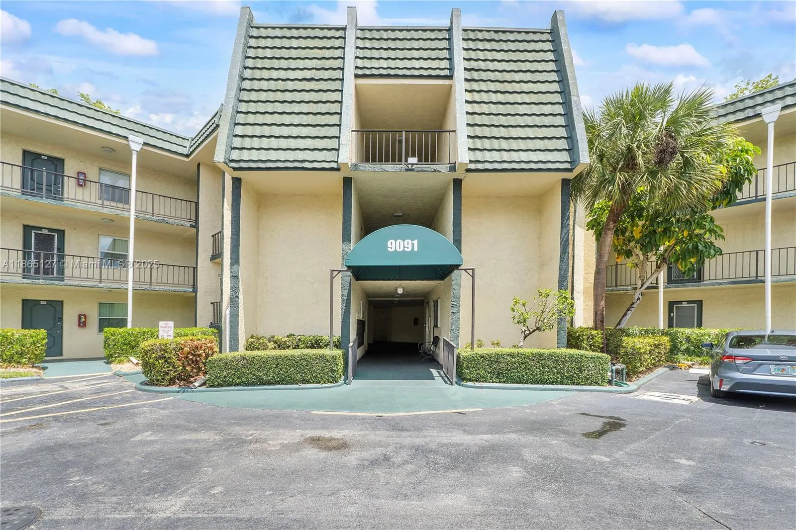 9091 Lime Bay Blvd, #110