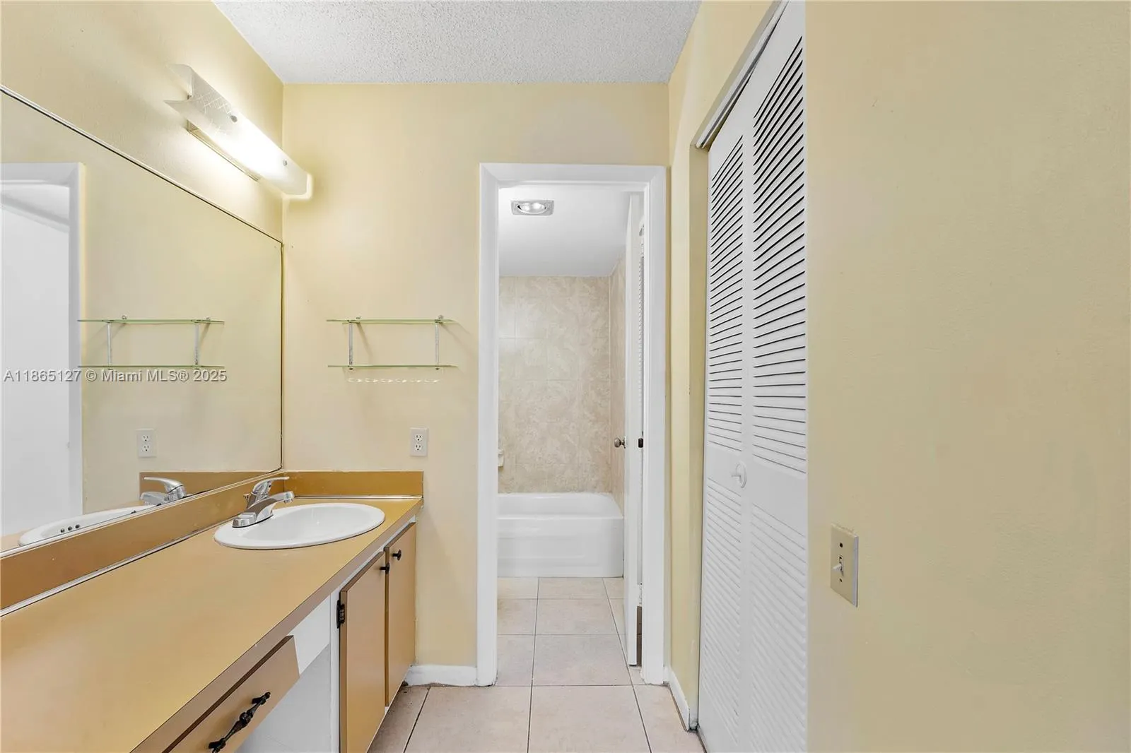 9091 Lime Bay Blvd, #110
