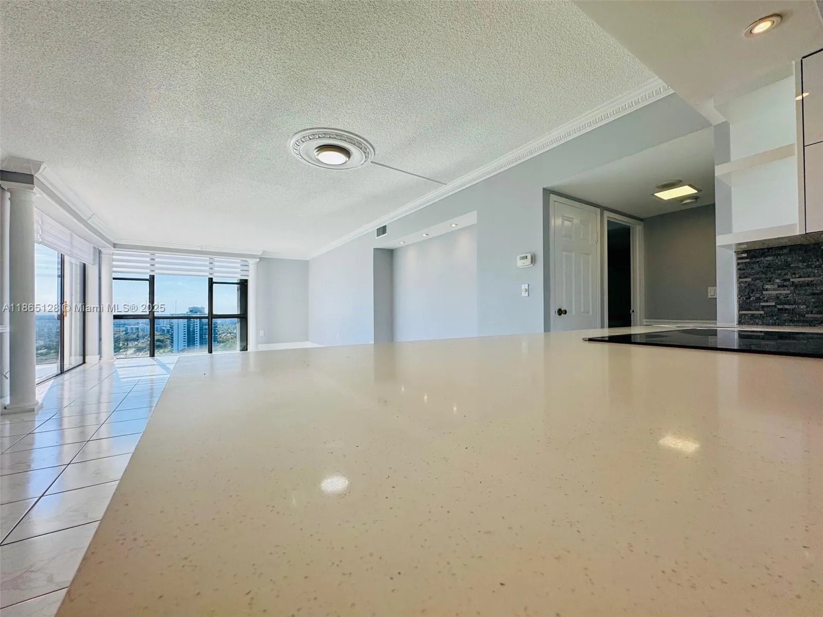 3625 N Country Club Dr, #2009