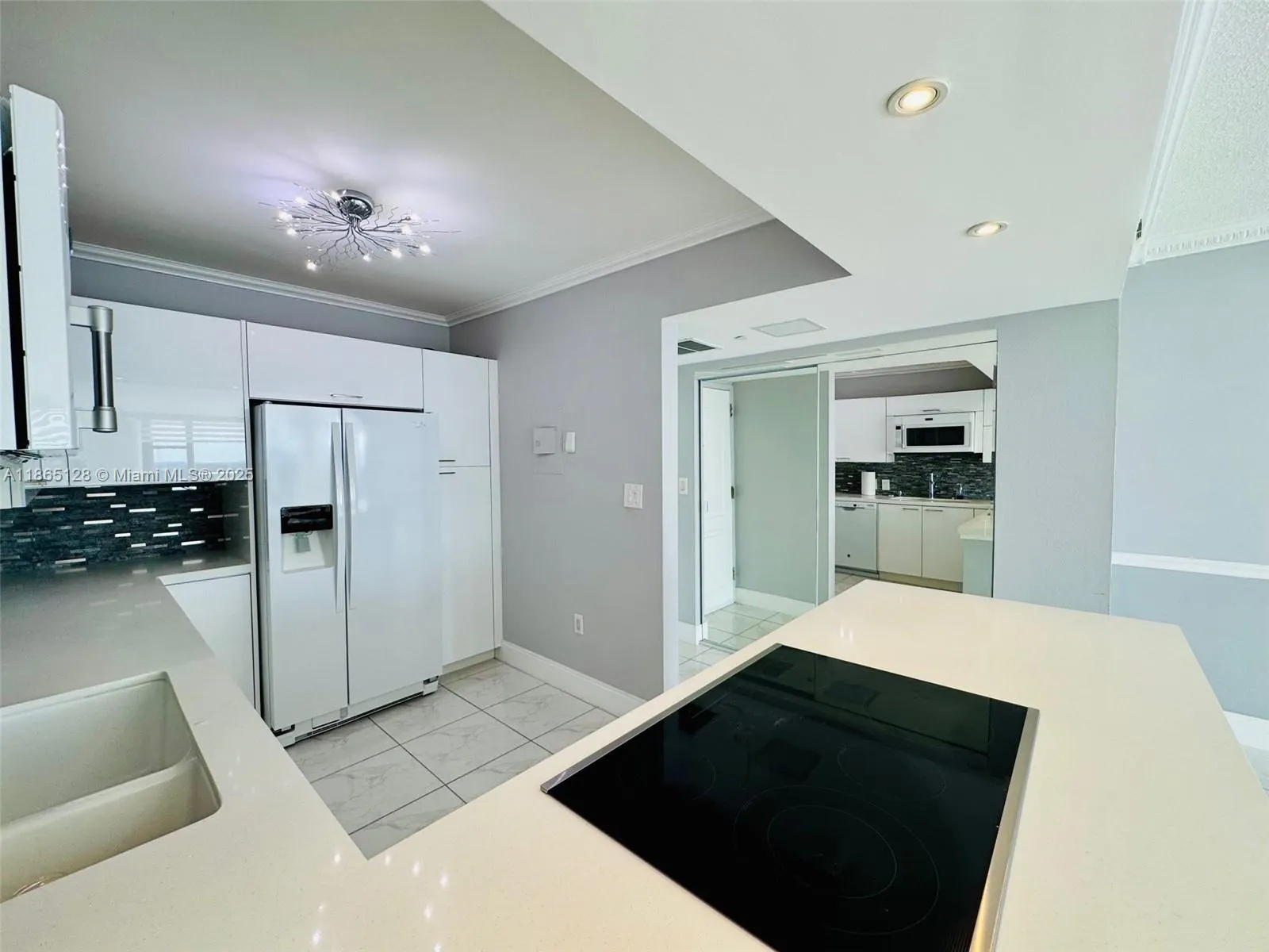 3625 N Country Club Dr, #2009