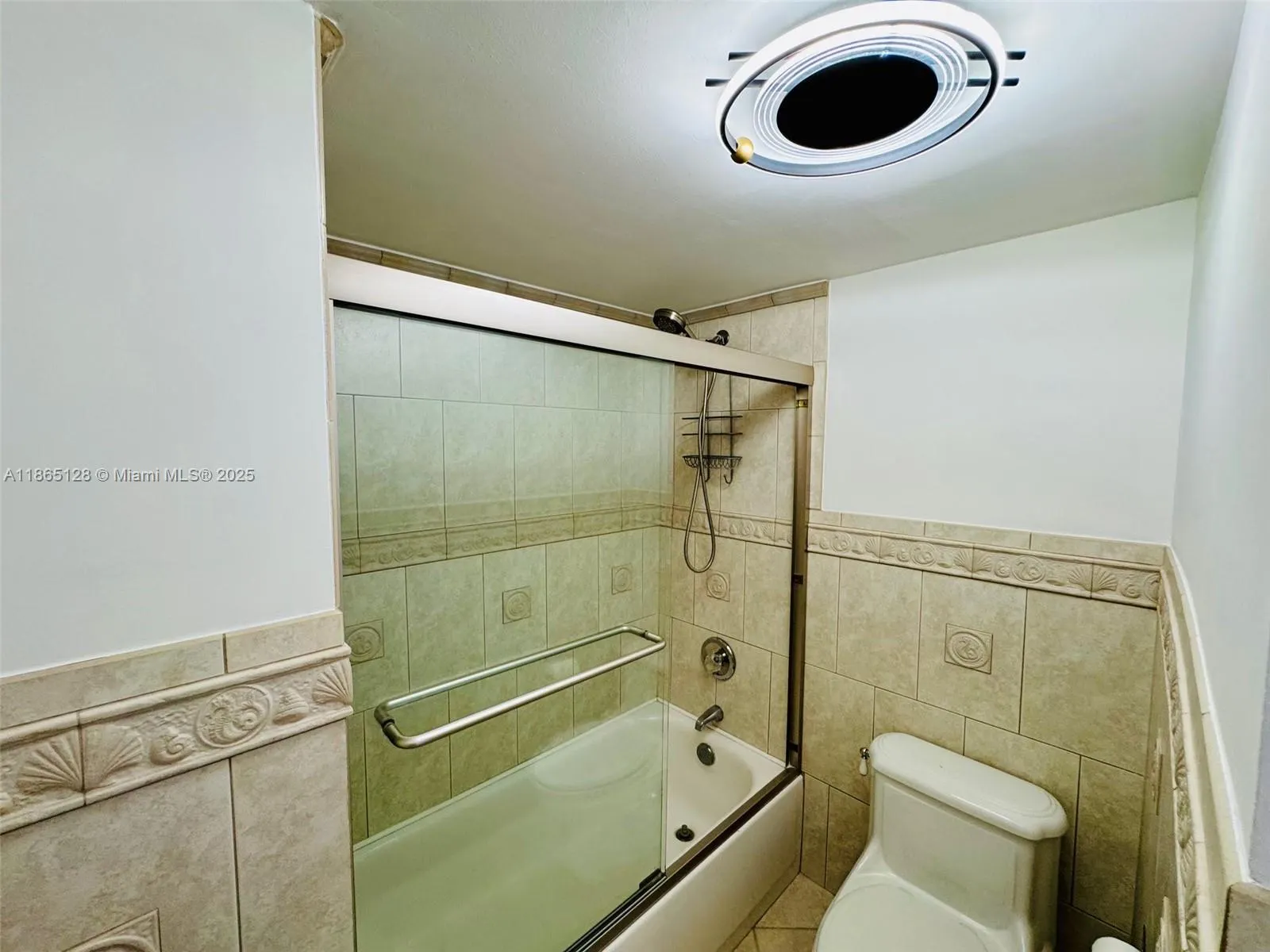 3625 N Country Club Dr, #2009