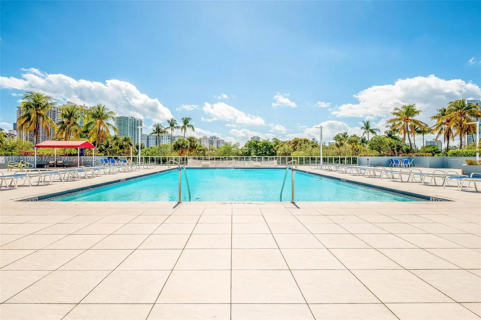 3625 N Country Club Dr, #2009