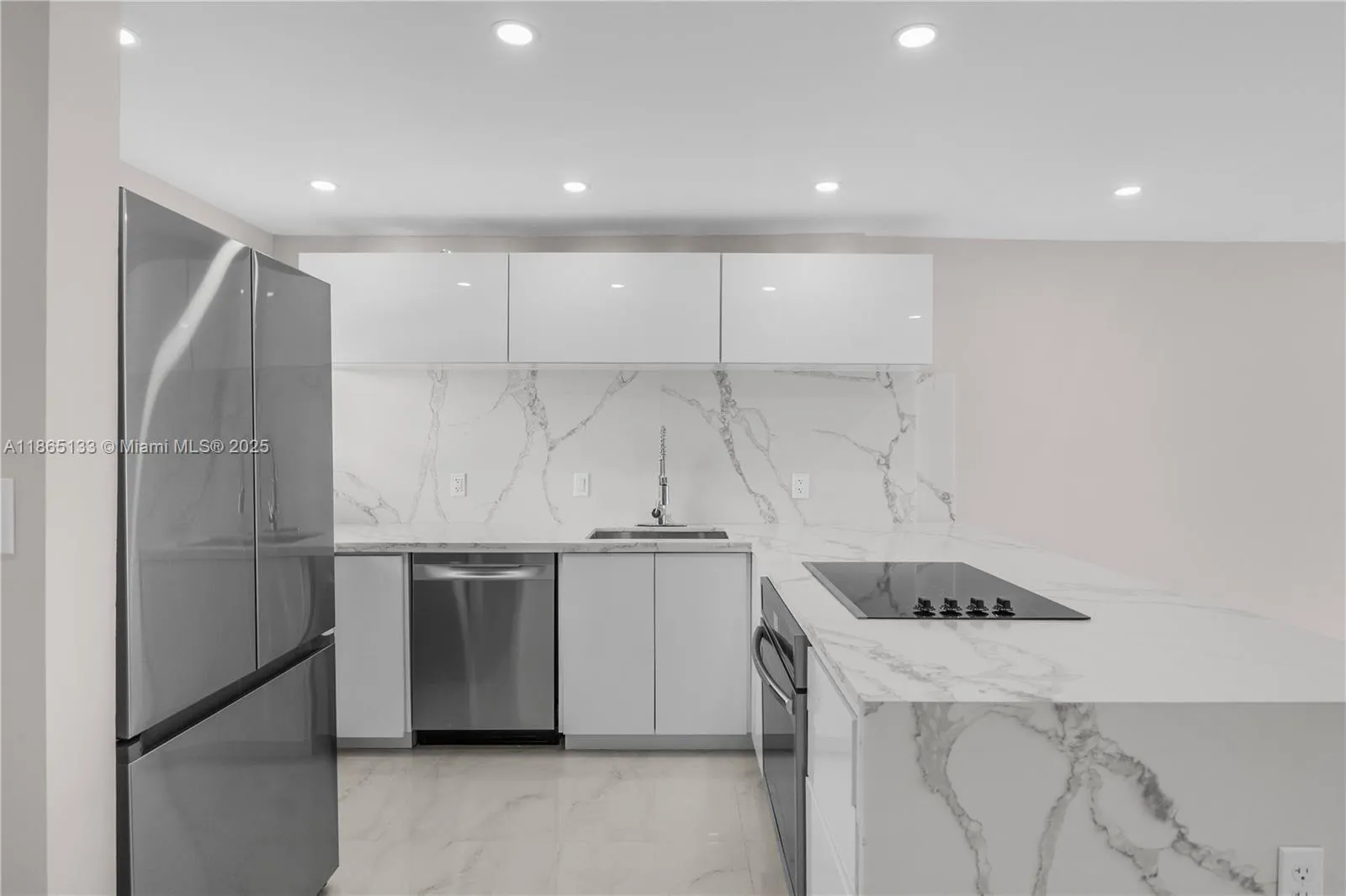1331 Lincoln Rd, #1302