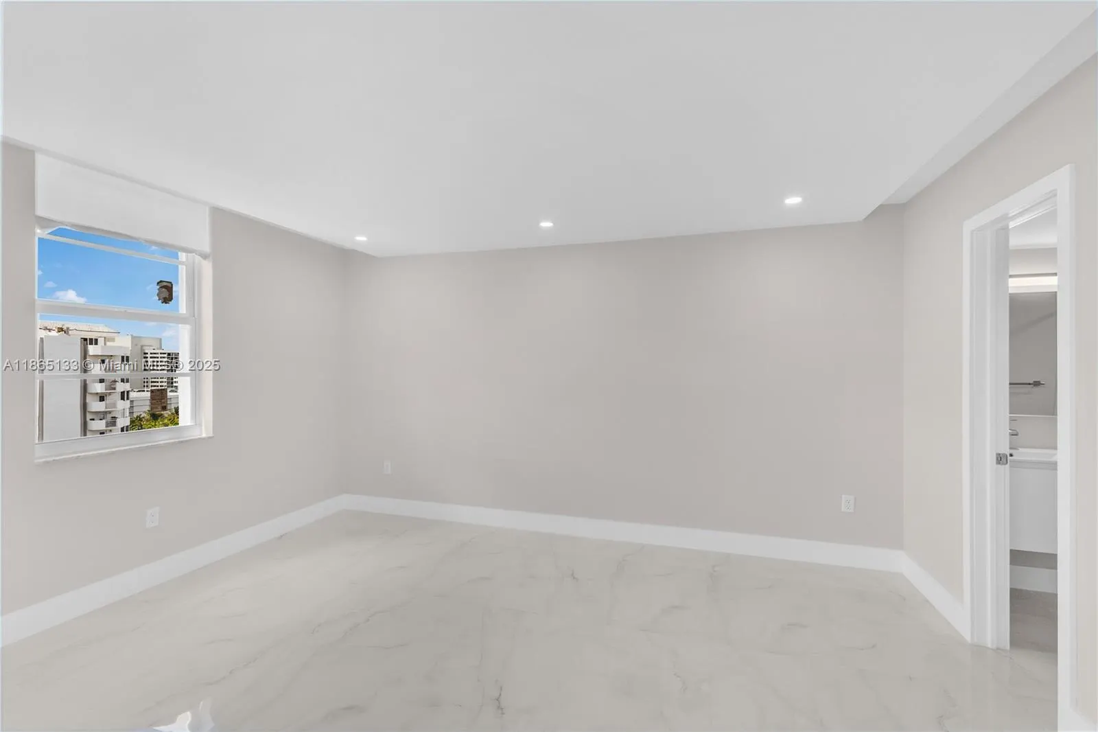 1331 Lincoln Rd, #1302