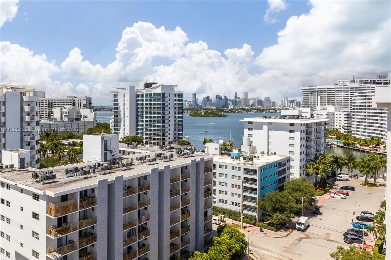 1331 Lincoln Rd, #1302