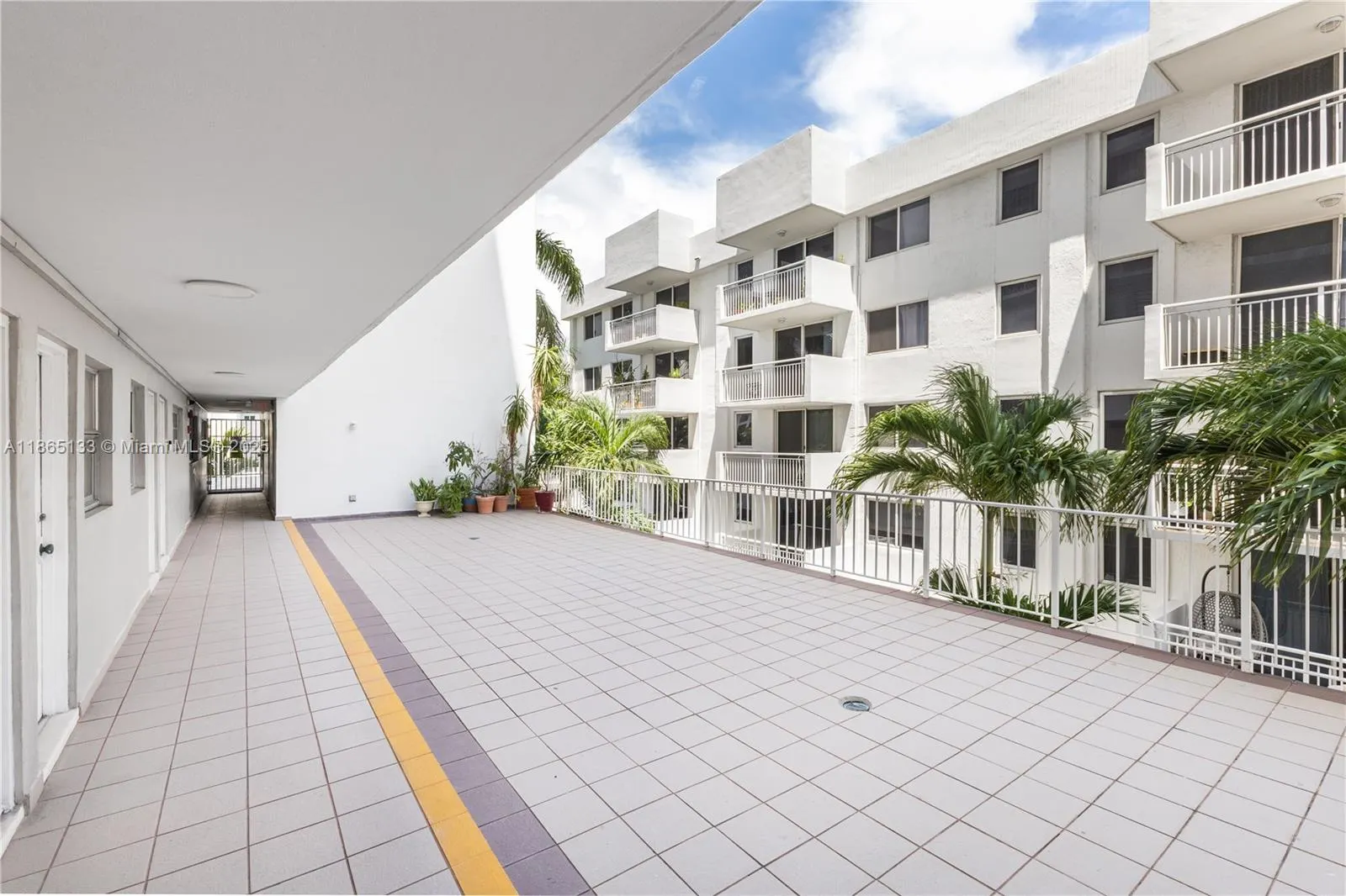 1331 Lincoln Rd, #1302