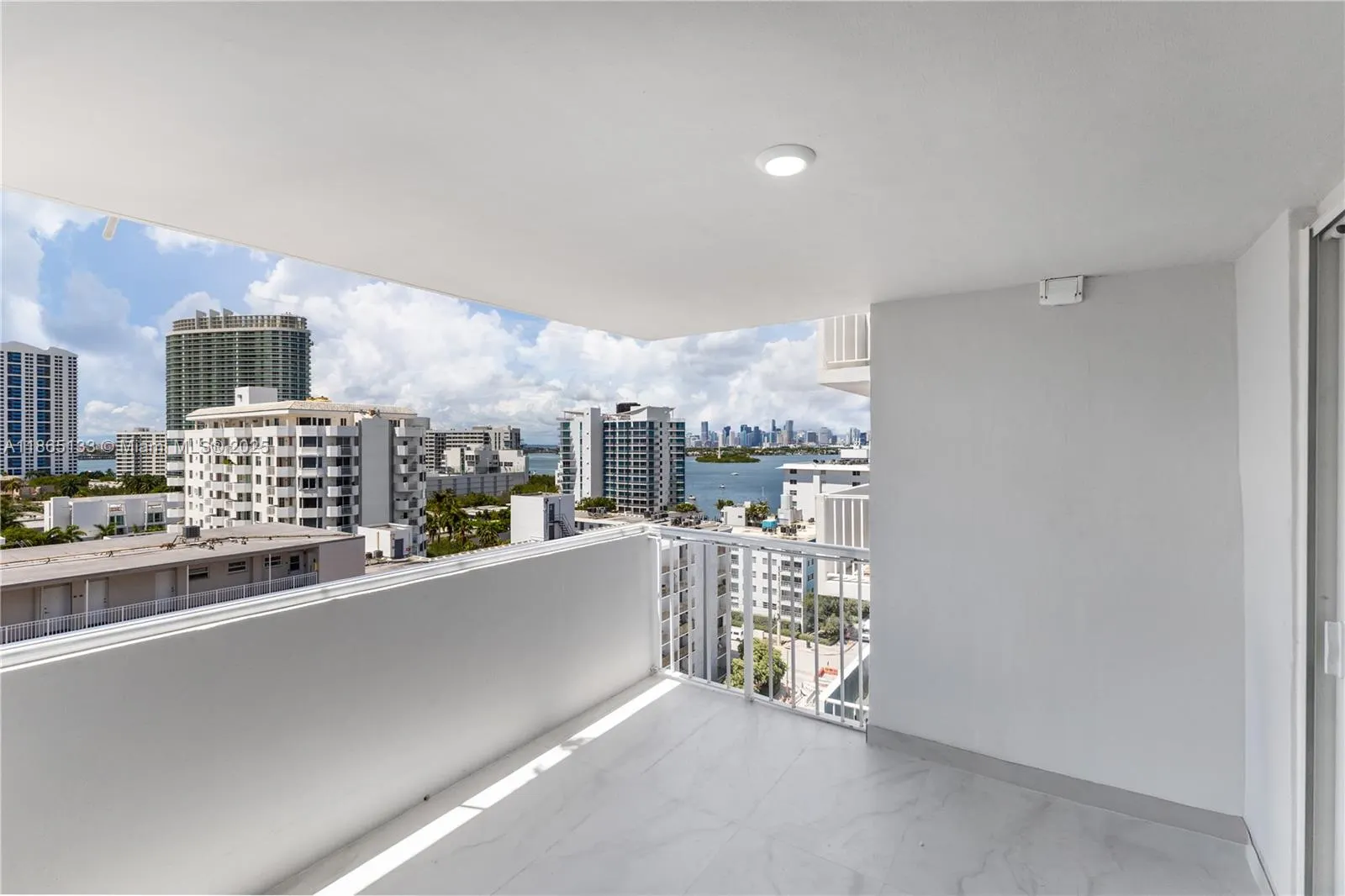 1331 Lincoln Rd, #1302