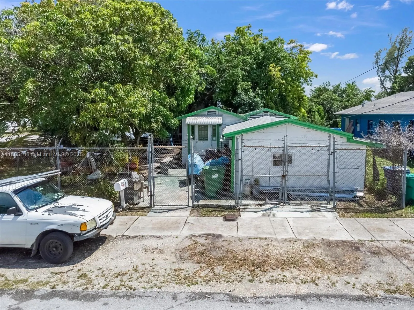 2106 NW 70th St