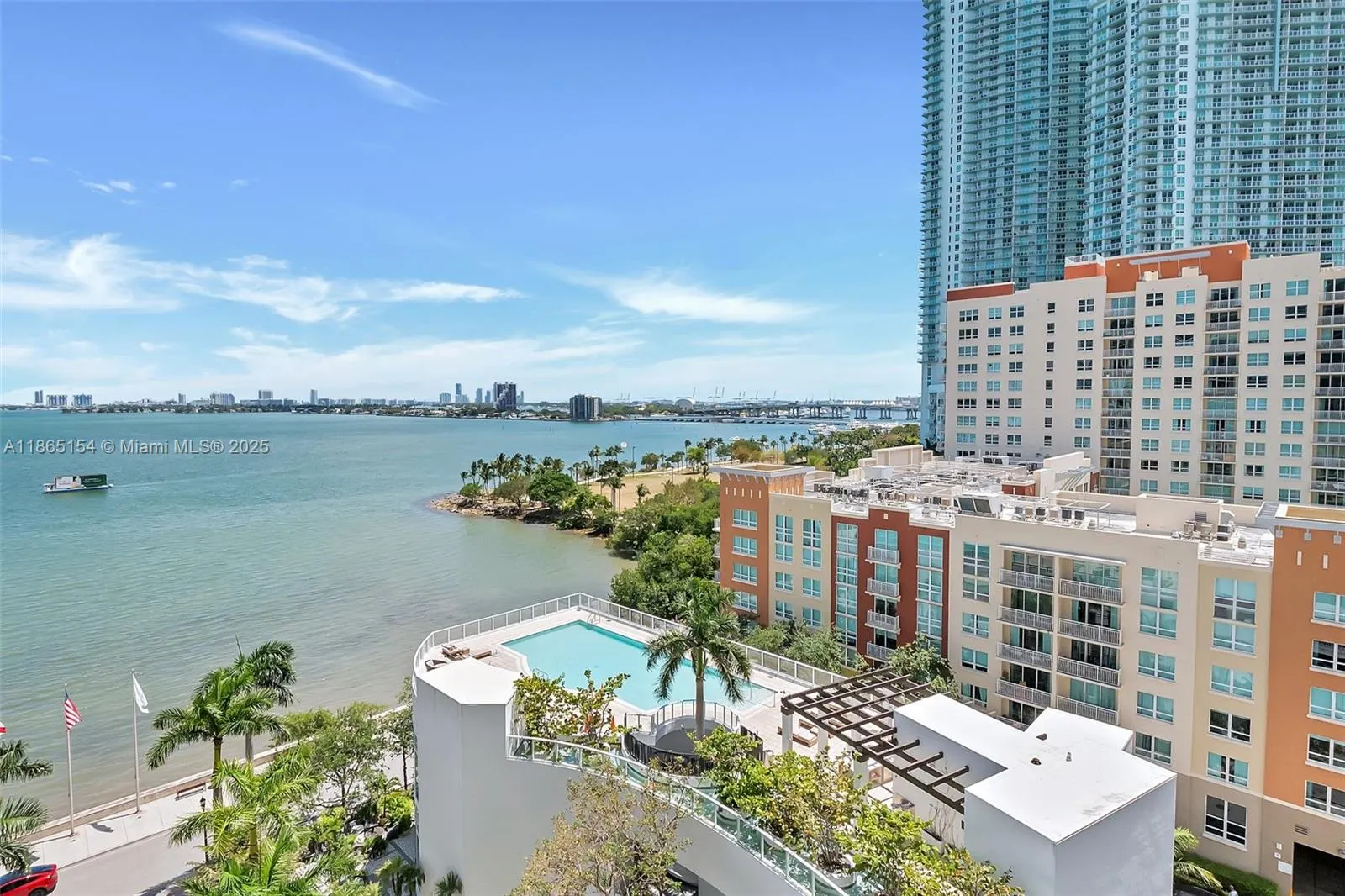 2020 N Bayshore Dr, #1006