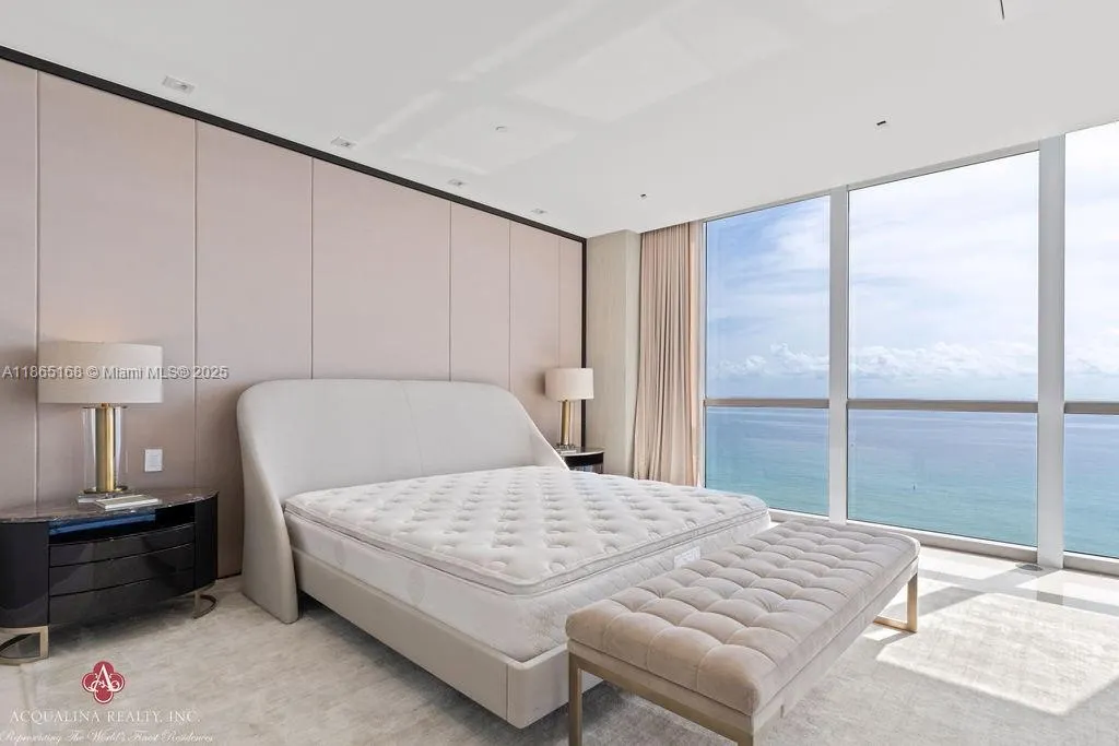 17749 Collins Ave, #902