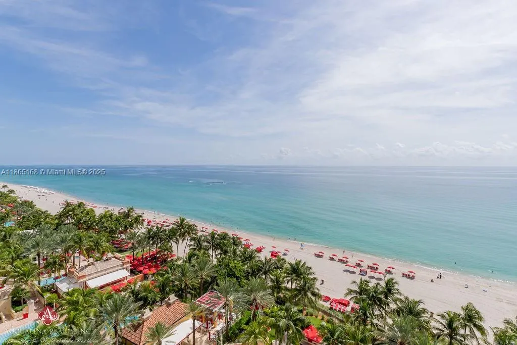 17749 Collins Ave, #902