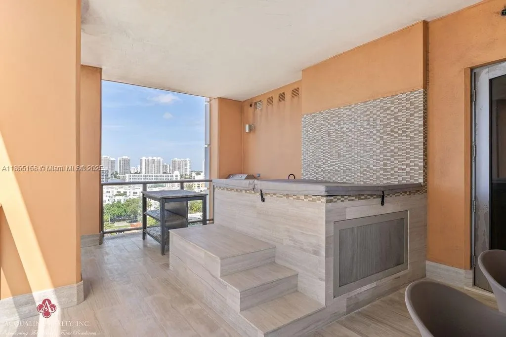 17749 Collins Ave, #902