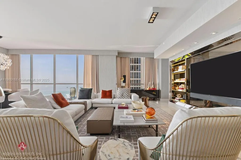 17749 Collins Ave, #902