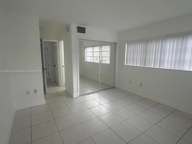 7370 SW 82nd St, #E120
