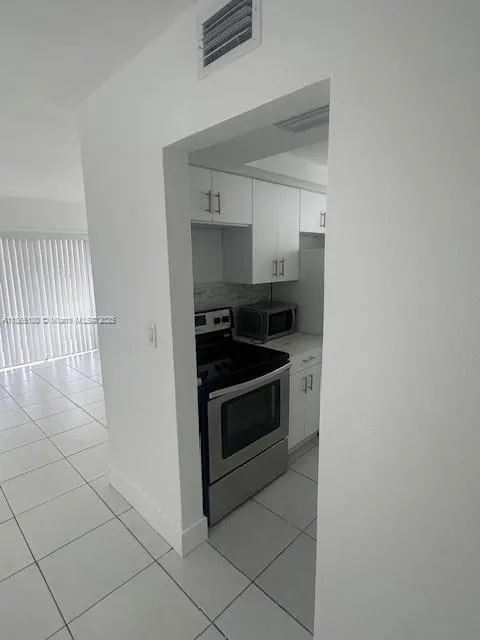 7370 SW 82nd St, #E120