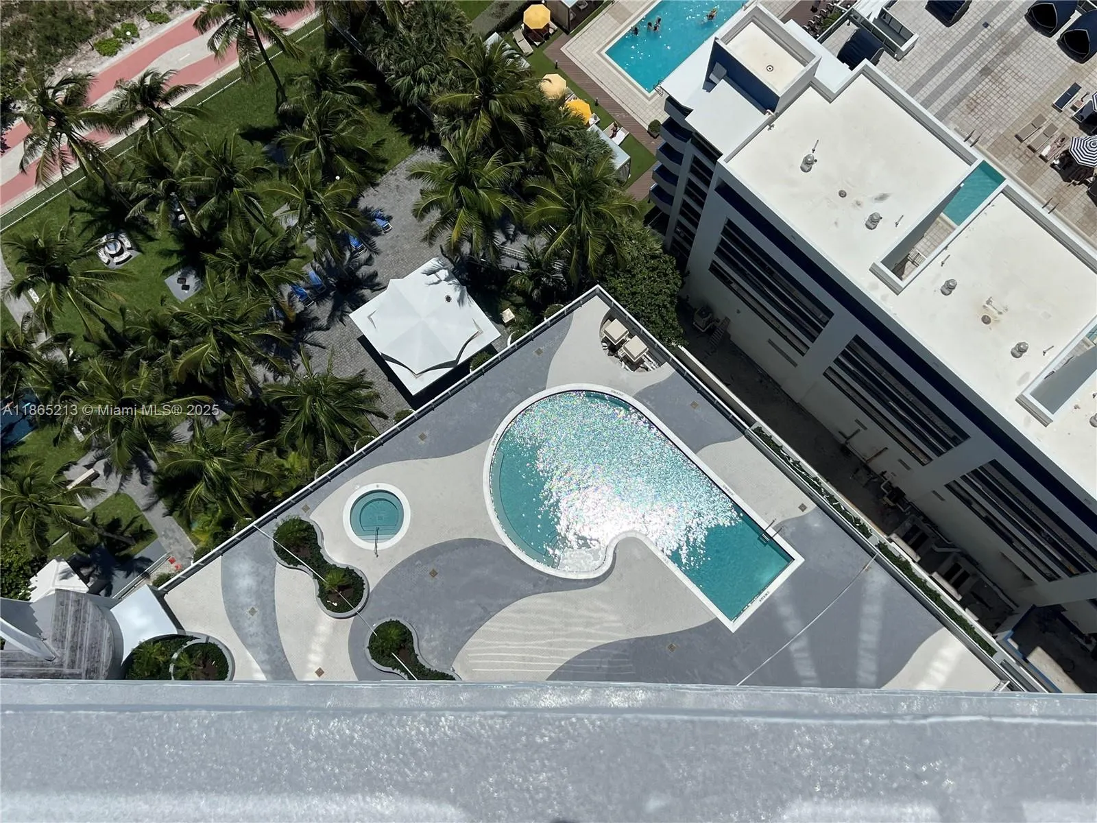 6301 Collins Ave, #3002