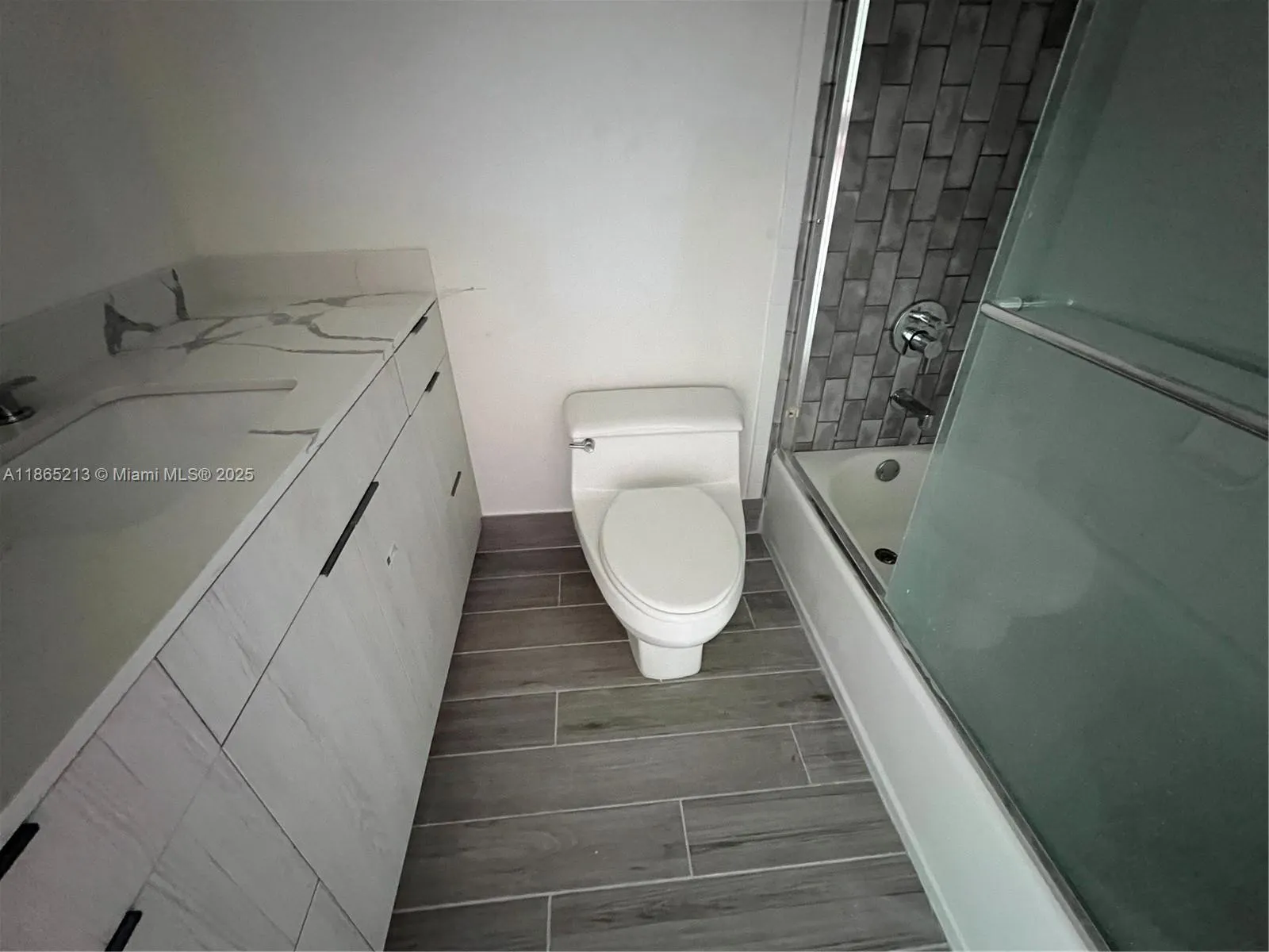 6301 Collins Ave, #3002