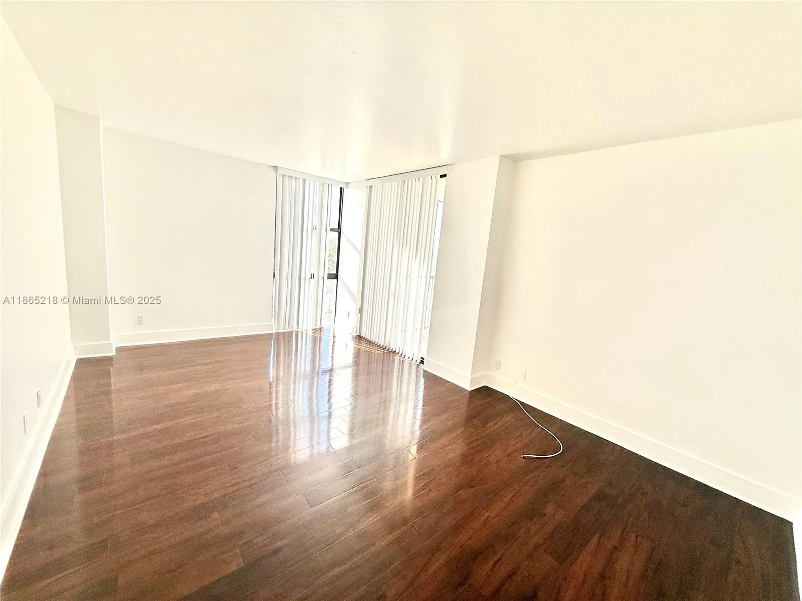 20335 W Country Club Dr, #502