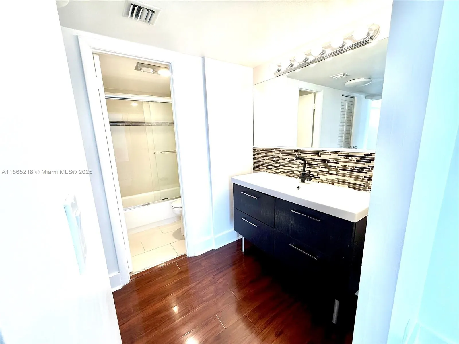 20335 W Country Club Dr, #502