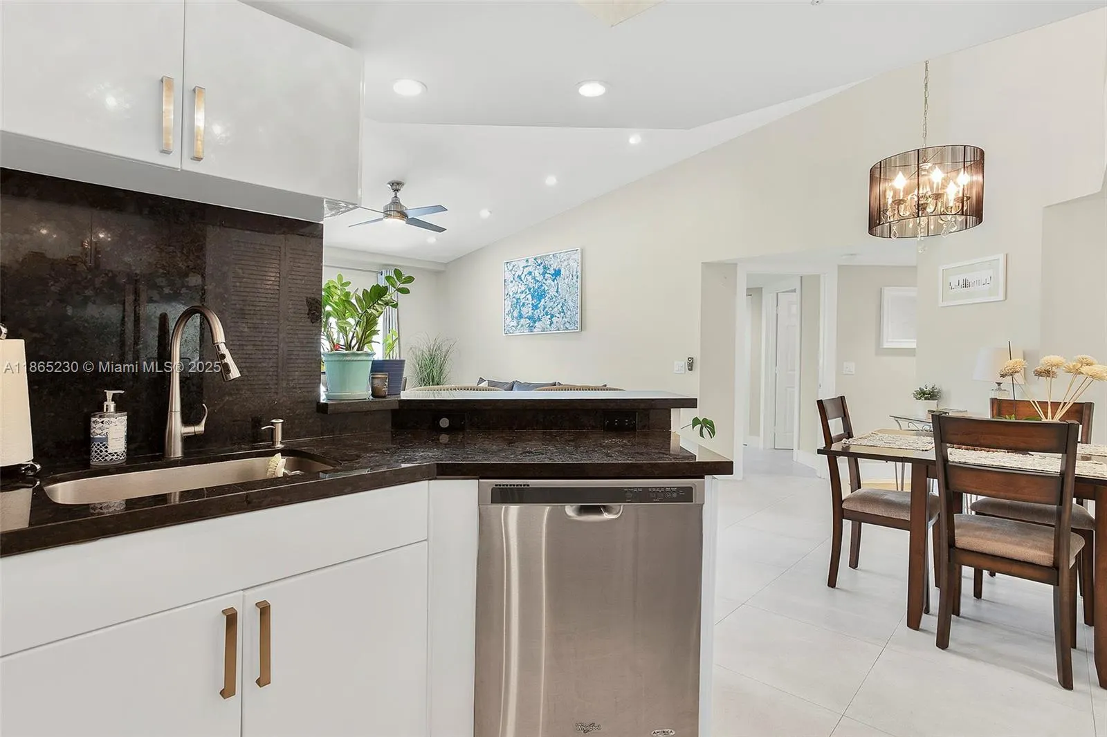2009 SE 10th Ave, #322